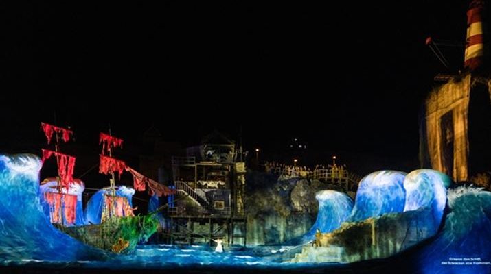 „Der fliegende Holländer“ – Halbzeitbilanz im Steinbruch St. Margarethen