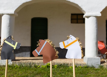 Pferdekraft und historische Fahrzeuge im Museumsdorf Niedersulz
